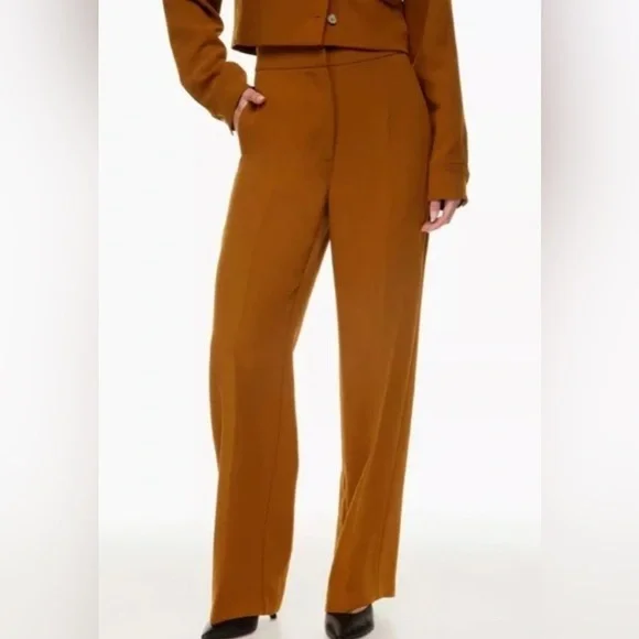 Aritzia Wilfred Alanya Pant in Rich Chesnut - Picture 2 of 10